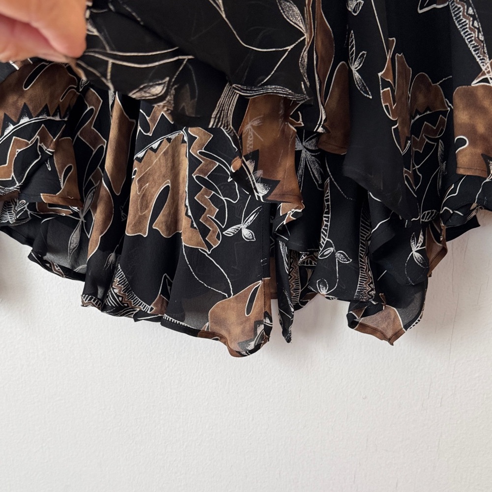 Chico's 100% Silk Flowing Midi Skirt in Black & Brown Floral Design. Medium - Picture 6 of 14